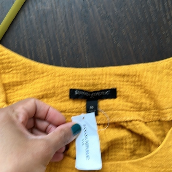 Banana Republic Fit Flare Tank Size Medium - Picture 5 of 9